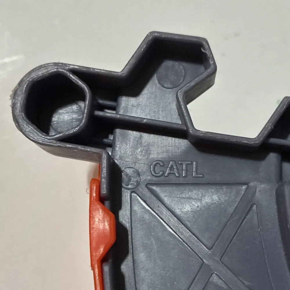 TOMY Chuggington StackTrack Curved Track Orange Guard Rail Replacement Part OEM